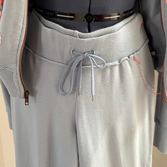 Super Cute & Comfy Lounge Wear - Picture 4 of 5